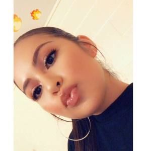 Meet your Posher, Mariela